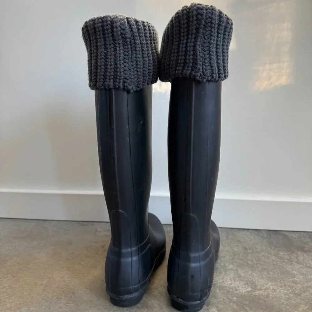 Original Hunter Rain Boots Size 8.5 with Original Hunter Book Socks Size L - Picture 3 of 5